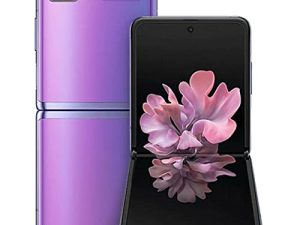 SAMSUNG Galaxy Z Flip Factory Unlocked Cell Phone |US Version - Single SIM | 256GB of Storage | Folding Glass Technology | Long-Lasting Battery | US Warranty | Mirror Purple (Renewed)