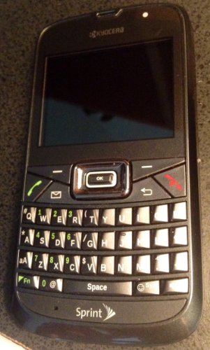 Sprint Kyocera Brio S3015 QWERTY Cell Phone No Contract Required Sprint Kyocera Brio S3015 QWERTY Cell Phone No Contract Required